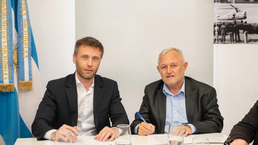 Se firmó un convenio de colaboración con la Cámara Argentina de Concesionarios de Parques Nacionales Se firmó un convenio de colaboración con la Cámara Argentina de Concesionarios de Parques Nacionales